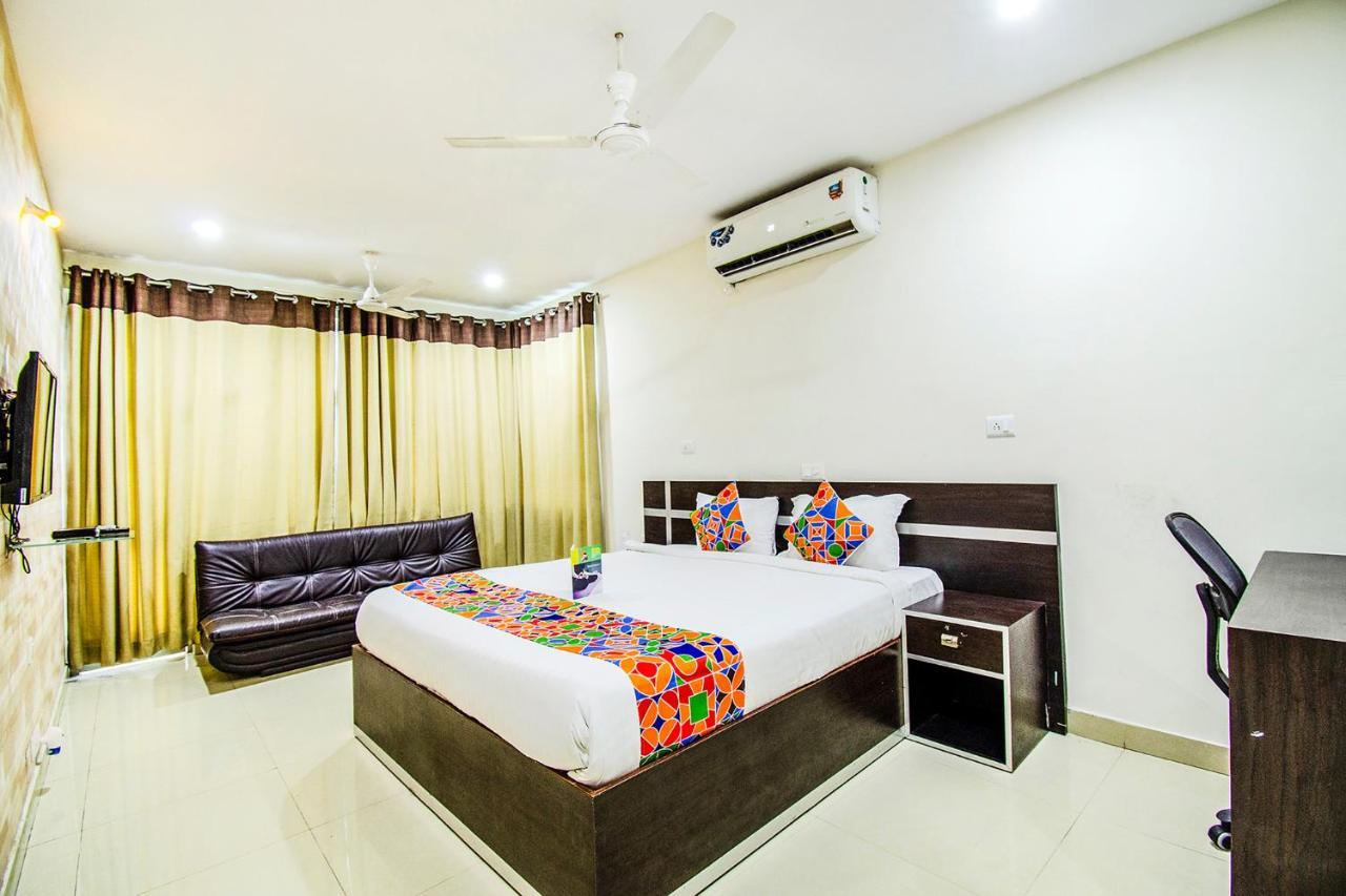 Fabhotel Pride Inn - Nr Tcs Deccan Park, Hitech City Хайдарабад Экстерьер фото